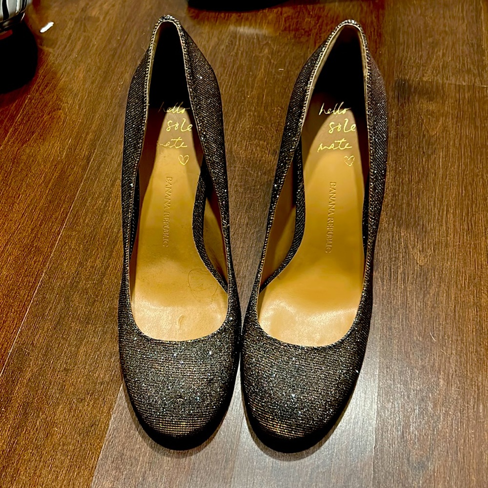 Banana Republic sparkle heels size 8